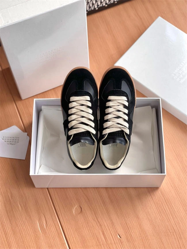 stretchable ma*s*n martin Ma*i*la sneaker 2986